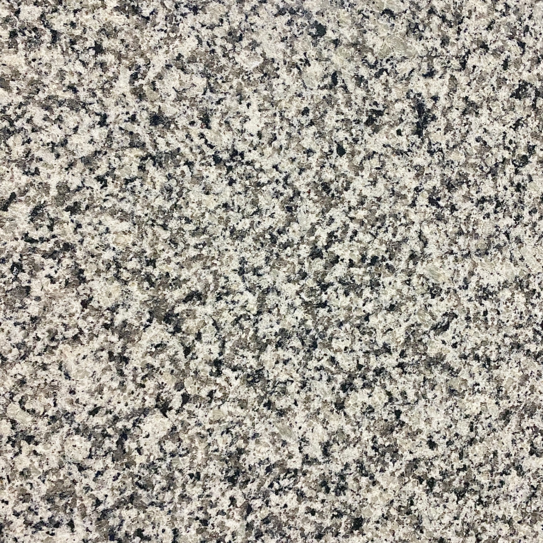 Luna Pearl countertop color sample